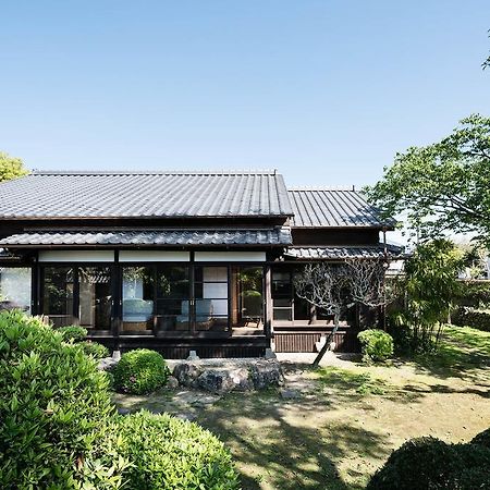 Kiraku Obi Villa Ничинан Екстериор снимка